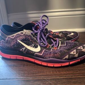 Nike Women's Purple and Black Athletic Shoes